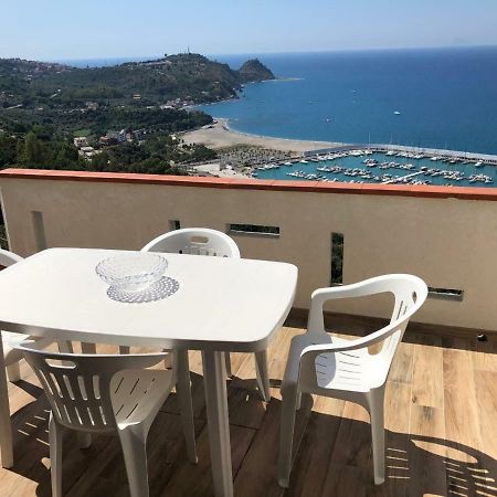 Appartamento Vista Mare Capo dʼOrlando מראה חיצוני תמונה