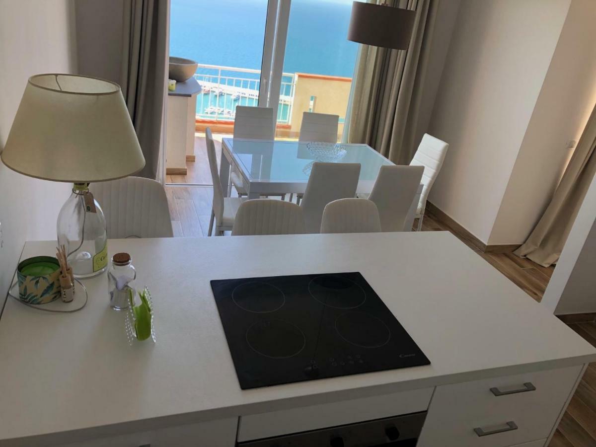 Appartamento Vista Mare Capo dʼOrlando מראה חיצוני תמונה